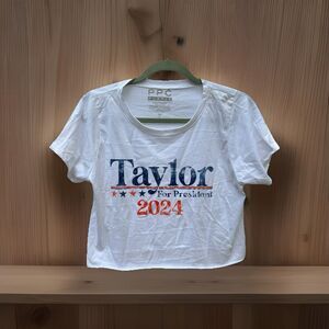NWOT  Taylor For President Crop Top Graphic Tee T-Shirt Size Large - PPC‎ Purple